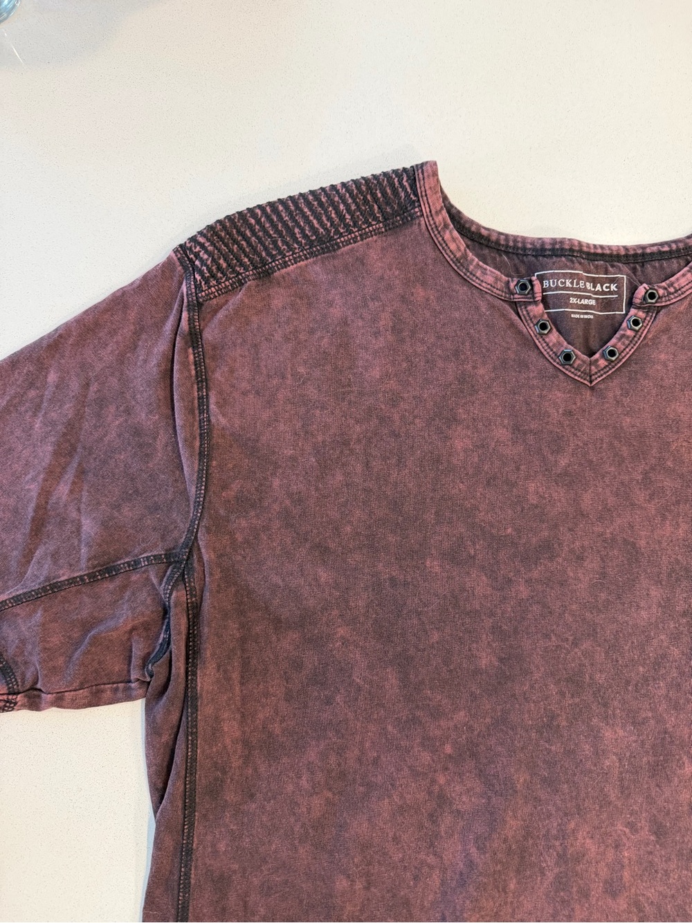 Buckle Black Distressed Maroon Wash Tee